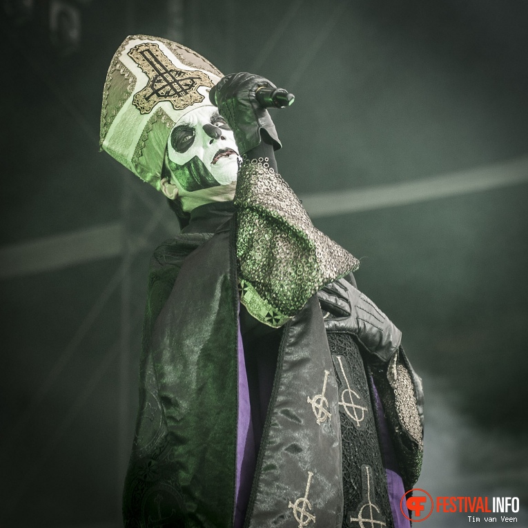 Ghost op Graspop Metal Meeting 2016 dag 2 foto