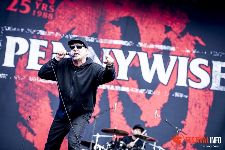 Pennywise op Graspop Metal Meeting 2016 dag 2 foto