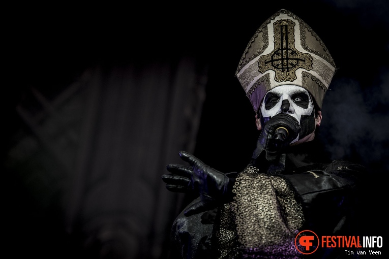 Ghost op Graspop Metal Meeting 2016 dag 2 foto