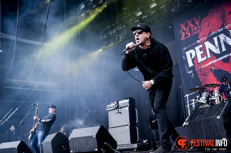 Pennywise op Graspop Metal Meeting 2016 dag 2 foto