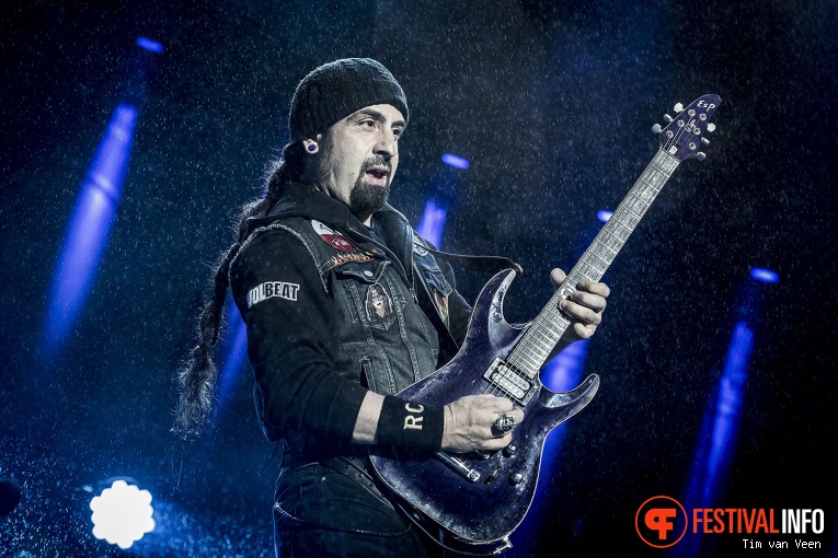 Volbeat op Graspop Metal Meeting 2016 dag 2 foto