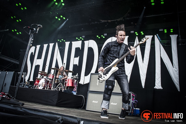 Shinedown op Graspop Metal Meeting 2016 dag 3 foto