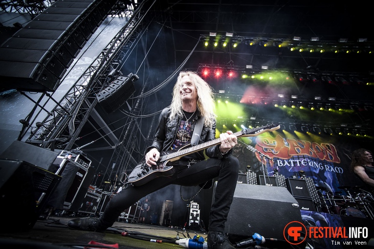 Saxon op Graspop Metal Meeting 2016 dag 3 foto