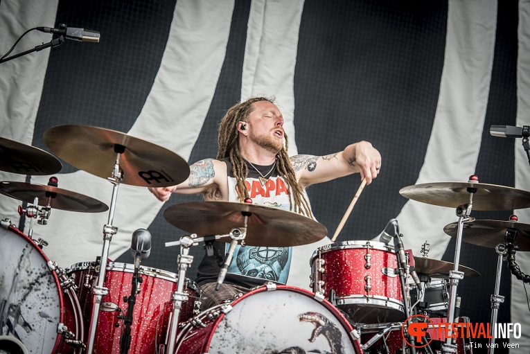 Shinedown op Graspop Metal Meeting 2016 dag 3 foto