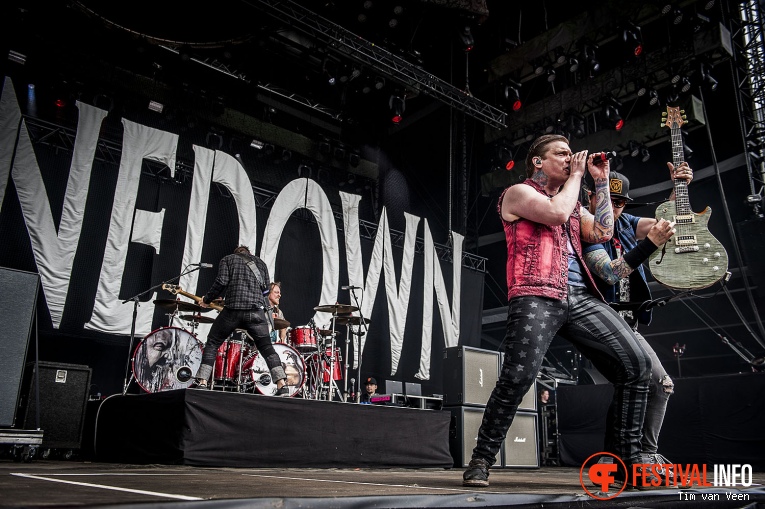 Shinedown op Graspop Metal Meeting 2016 dag 3 foto