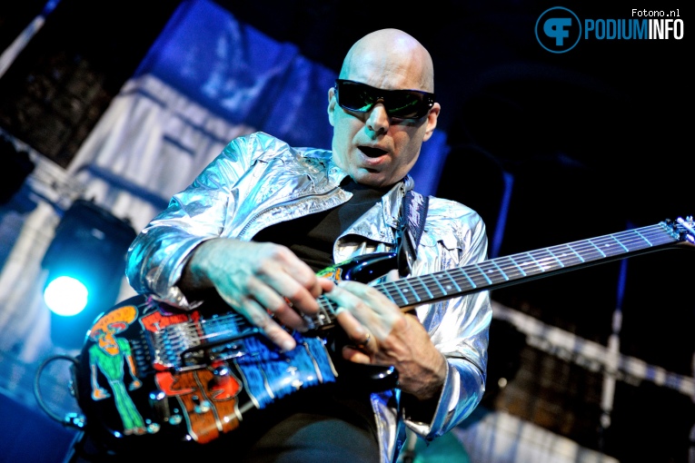 Joe Satriani op Joe Satriani - 22/06 - Paradiso foto