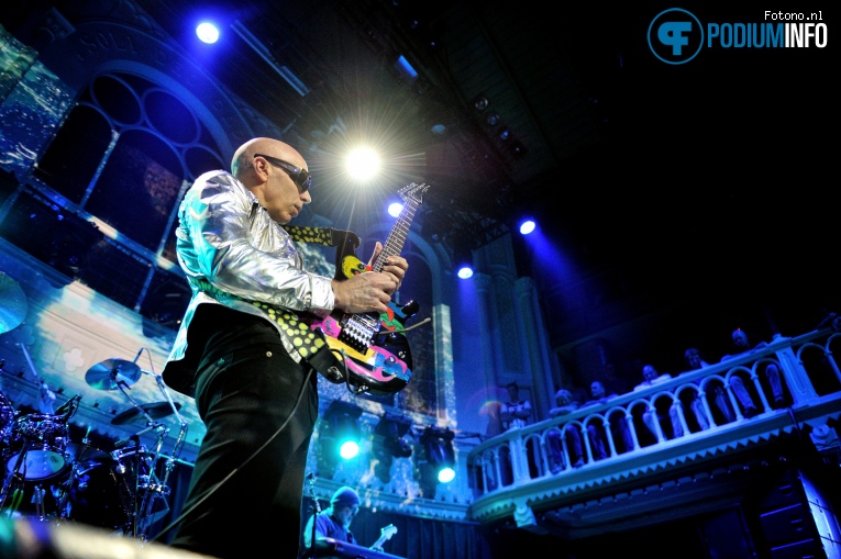 Joe Satriani op Joe Satriani - 22/06 - Paradiso foto