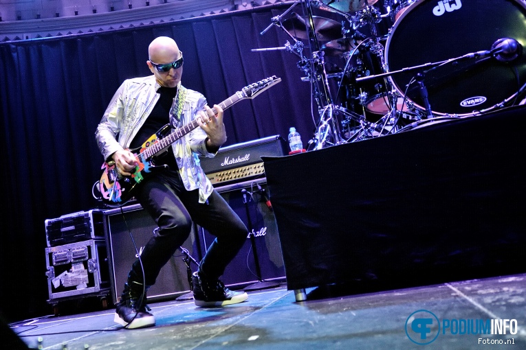Joe Satriani op Joe Satriani - 22/06 - Paradiso foto