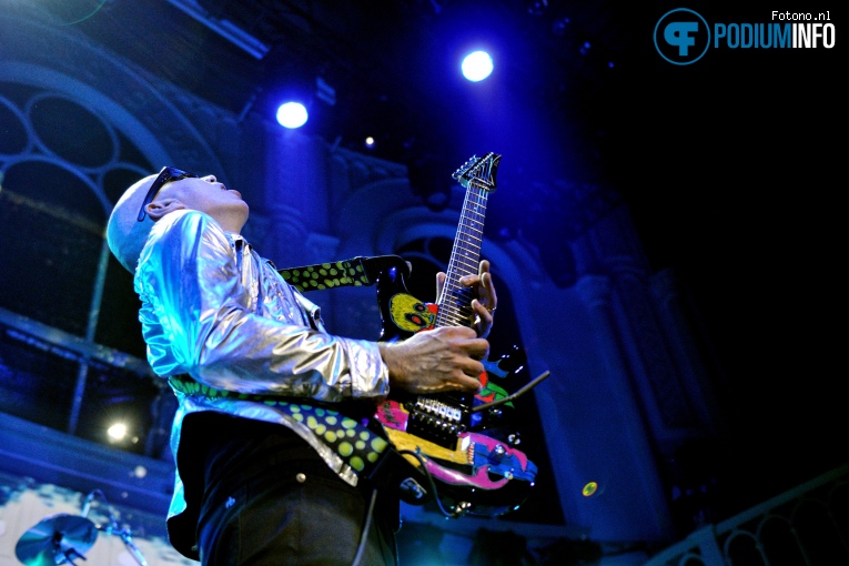 Joe Satriani op Joe Satriani - 22/06 - Paradiso foto