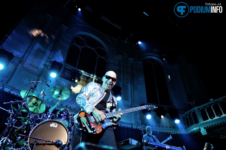 Joe Satriani op Joe Satriani - 22/06 - Paradiso foto