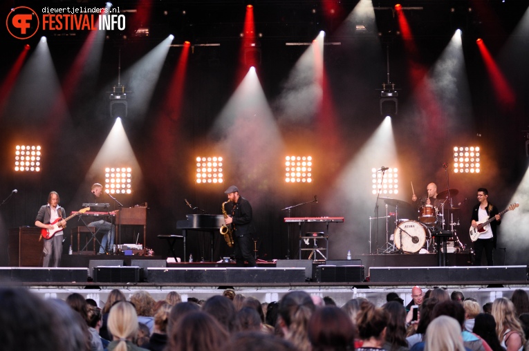 Matt Simons op Share A Perfect Day 2016 foto