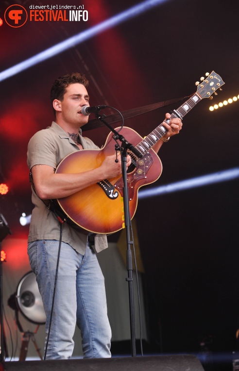 Douwe Bob op Share A Perfect Day 2016 foto