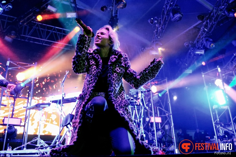 Grimes op PITCH 2016 - Vrijdag foto