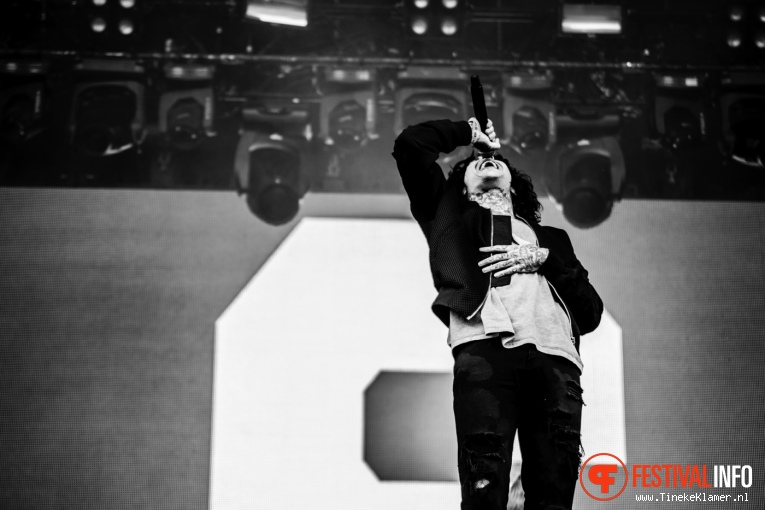 Bring Me The Horizon op Rock Werchter 2016 - Vrijdag foto
