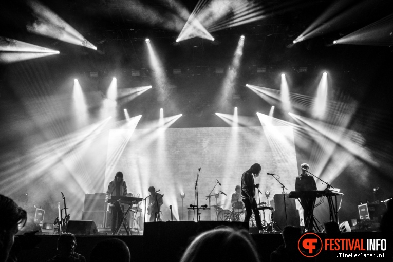 Tame Impala op Rock Werchter 2016 - Zaterdag foto