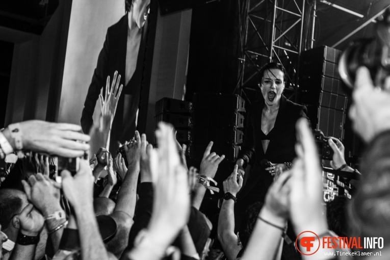 Savages op Rock Werchter 2016 - Zaterdag foto