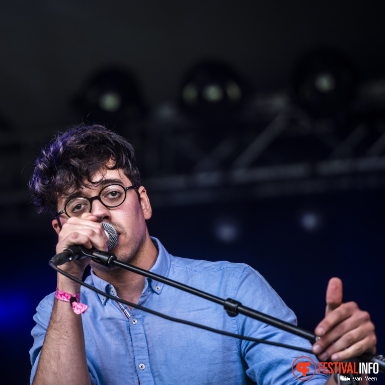 Fickle Friends op Festival de Beschaving 2016 foto