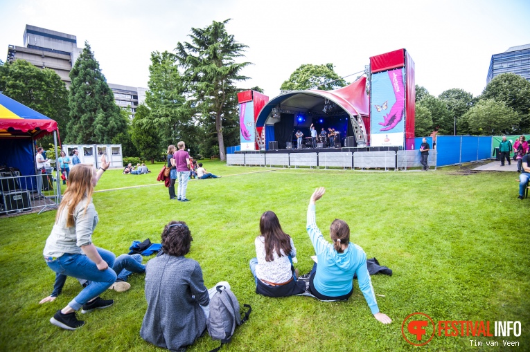 Fickle Friends op Festival de Beschaving 2016 foto