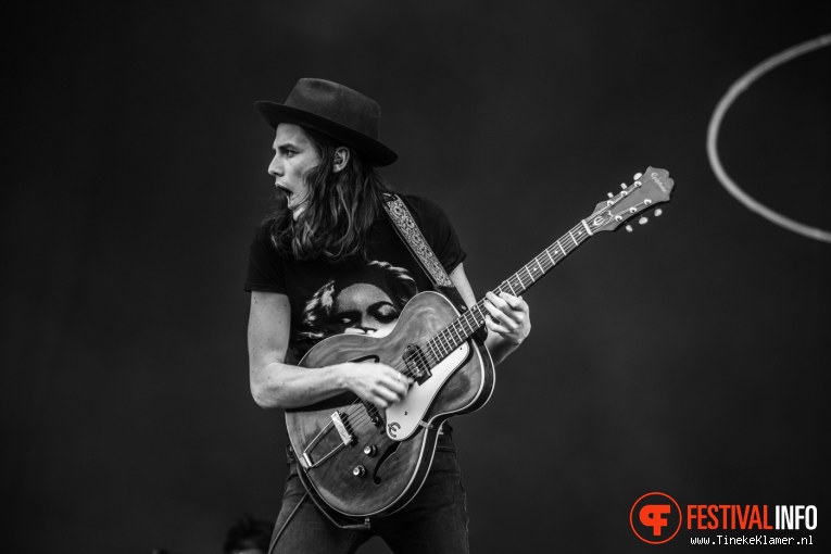 James Bay op Rock Werchter 2016 - Zondag foto