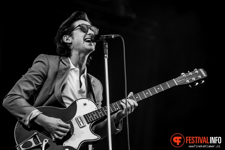 The Last Shadow Puppets op Rock Werchter 2016 - Zondag foto