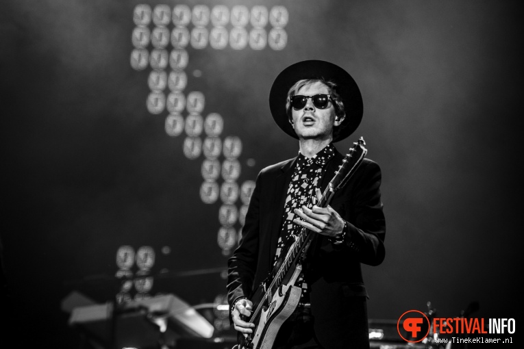 Beck op Rock Werchter 2016 - Zondag foto
