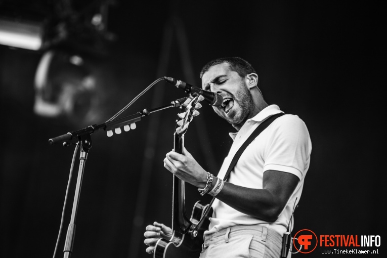 The Last Shadow Puppets op Rock Werchter 2016 - Zondag foto