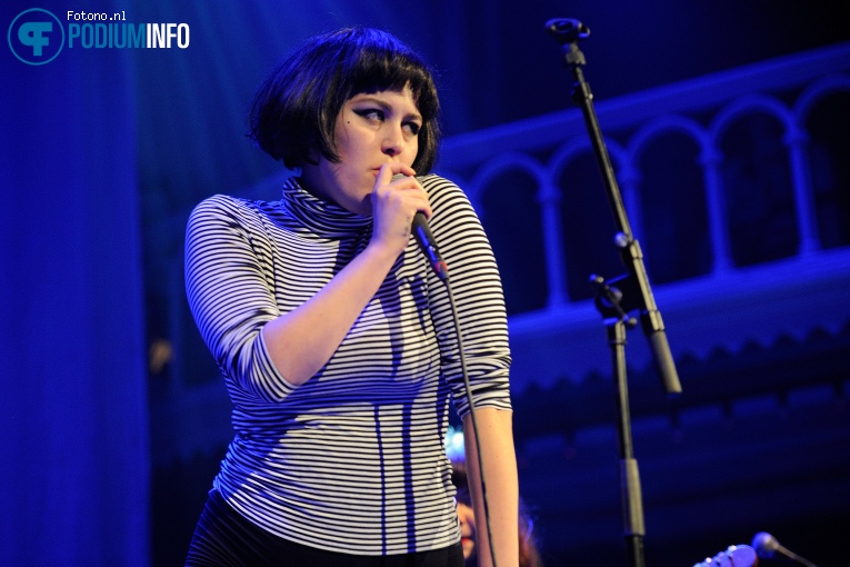 Fuz op Courtney Barnett - 05/07 - Paradiso foto