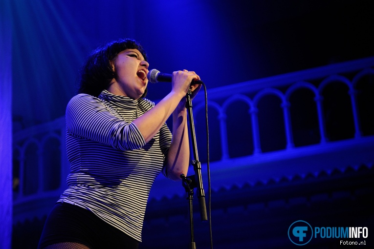 Fuz op Courtney Barnett - 05/07 - Paradiso foto