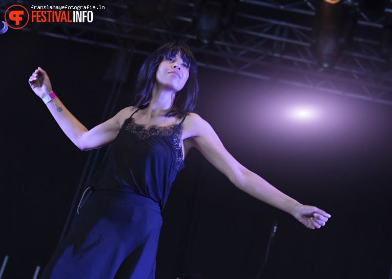 Maria Mena op Bospop 2016 foto