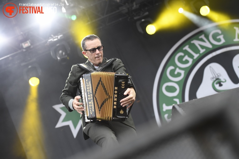 Flogging Molly op Bospop 2016 foto