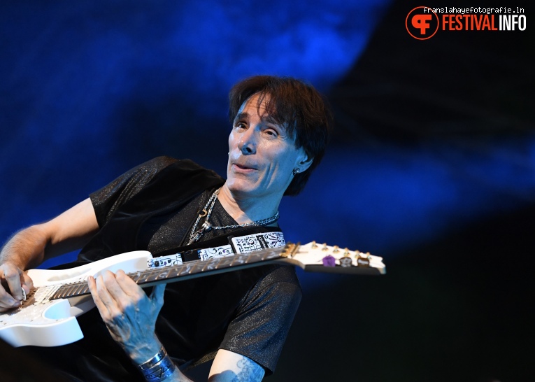 Steve Vai op Bospop 2016 foto