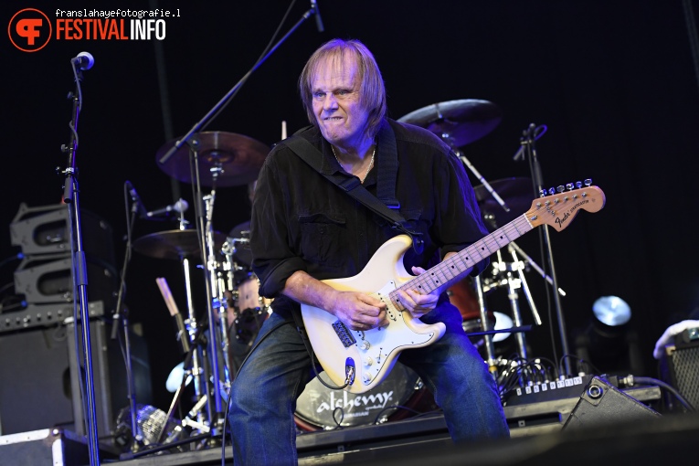 Walter Trout op Bospop 2016 foto