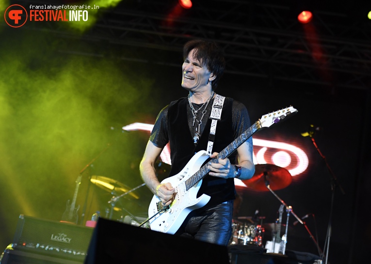 Steve Vai op Bospop 2016 foto