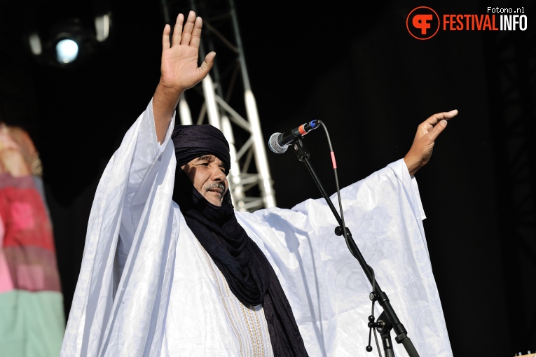 Tinariwen op Welcome To The Village 2016 - Vrijdag foto