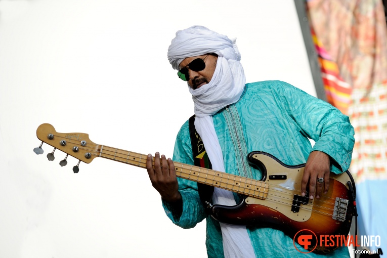 Tinariwen op Welcome To The Village 2016 - Vrijdag foto