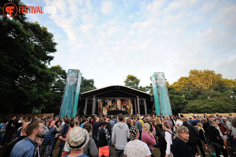 2manydjs op Welcome To The Village 2016 - Zondag foto