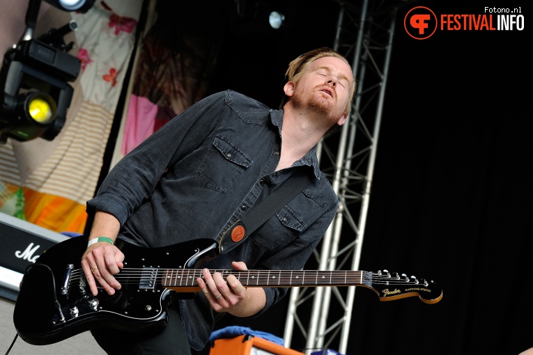 Lonely The Brave op Welcome To The Village 2016 - Zondag foto