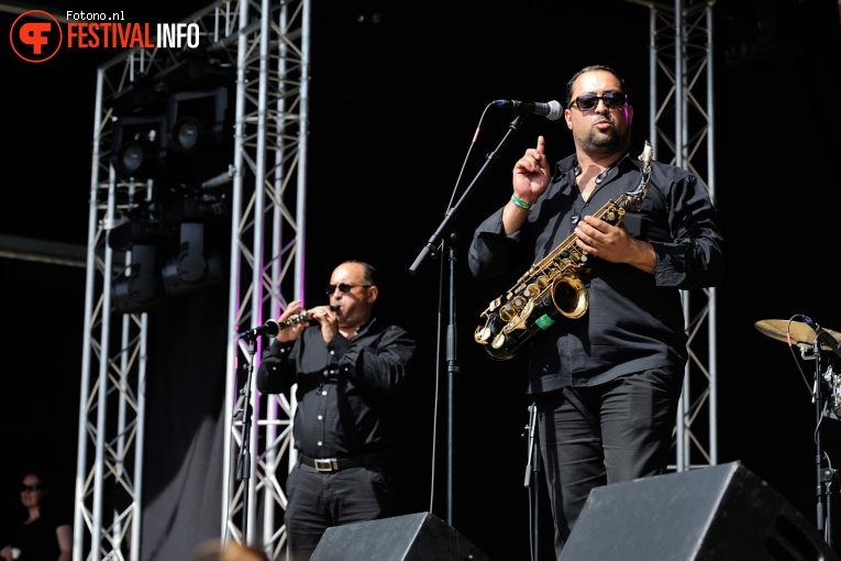 Fanfare Ciocarlia op Welcome To The Village 2016 - Zondag foto