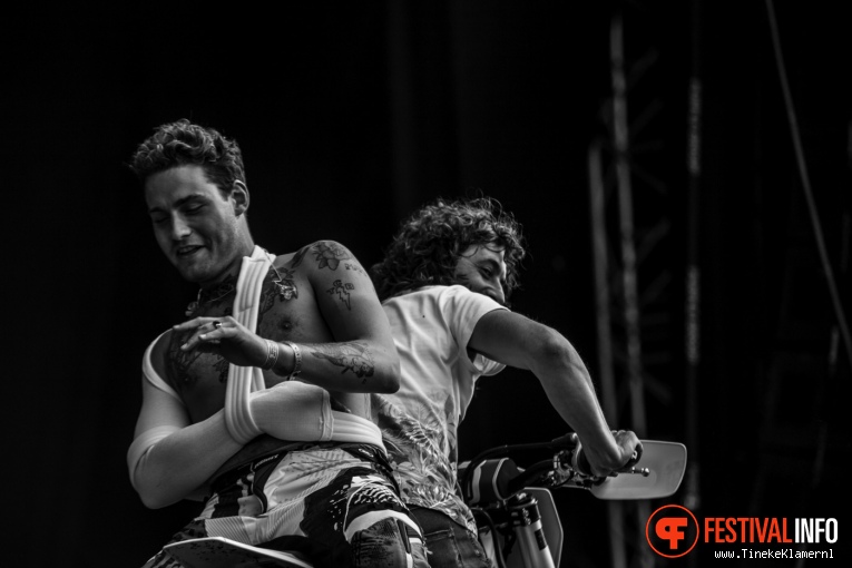 Douwe Bob op Zwarte Cross 2016 - vrijdag foto
