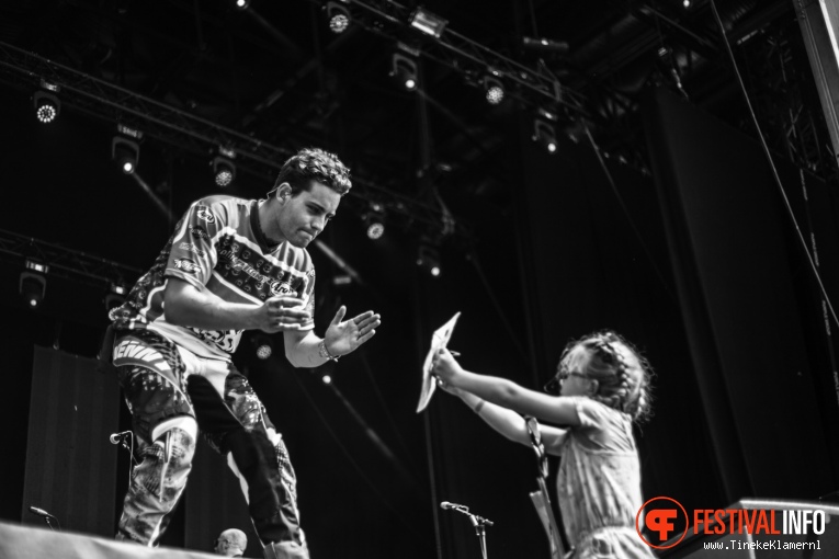 Douwe Bob op Zwarte Cross 2016 - vrijdag foto