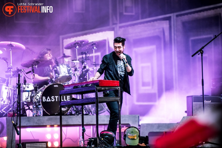 Bastille op Sziget 2016 - Vrijdag foto