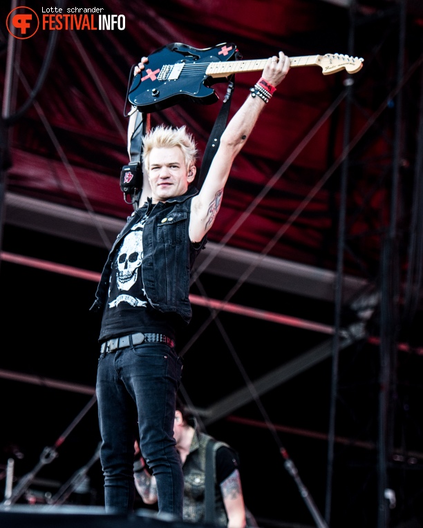 Foto Sum 41 op Sziget 2016 - Zondag
