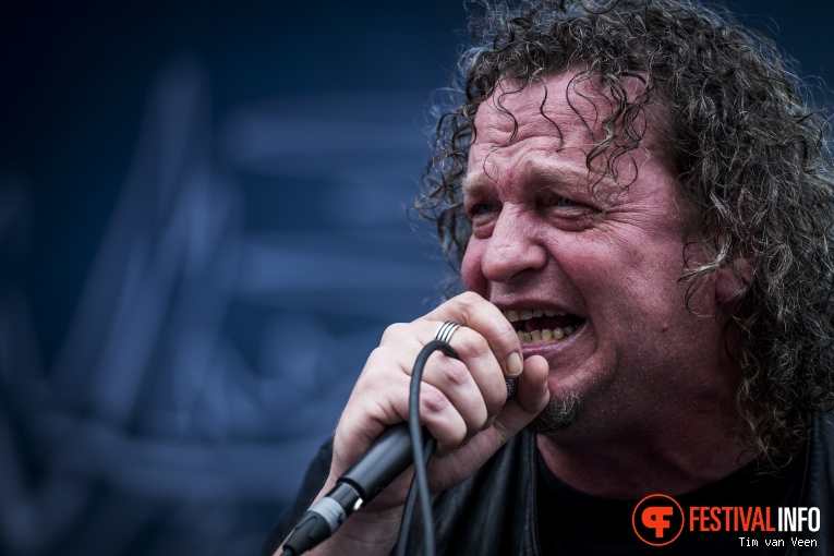 Voivod op Into The Grave 2016 foto