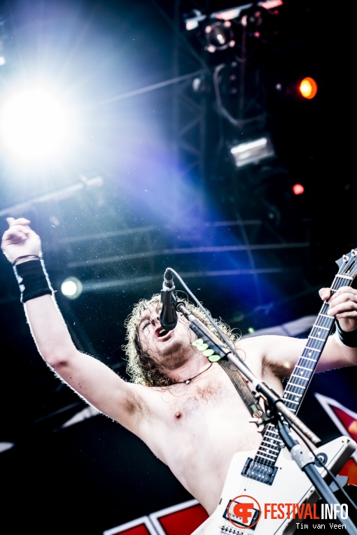 Airbourne op Into The Grave 2016 foto