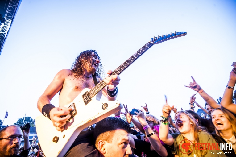 Airbourne op Into The Grave 2016 foto