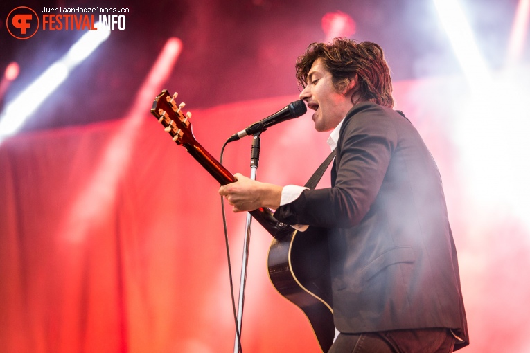 Foto The Last Shadow Puppets op Pukkelpop 2016 - Donderdag