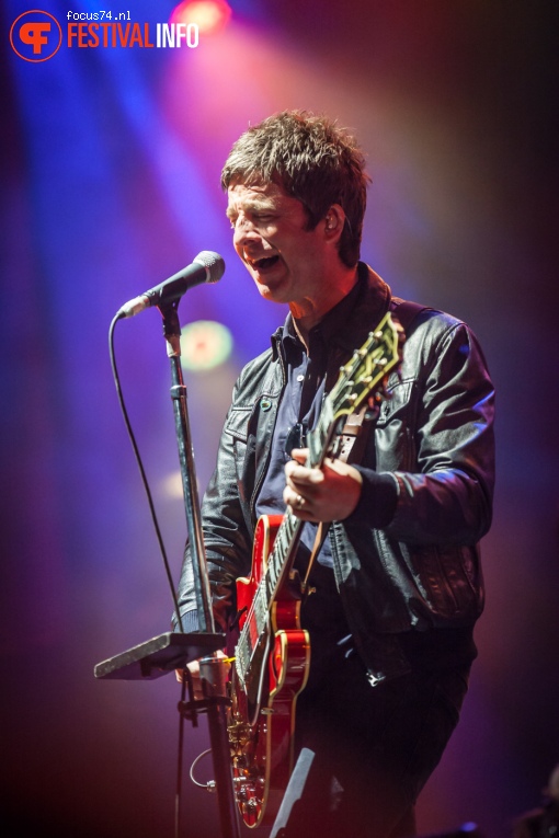 Noel Gallagher’s High Flying Birds op Lowlands 2016 - Zaterdag foto