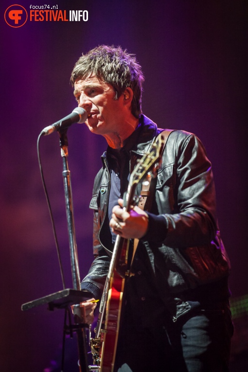 Noel Gallagher’s High Flying Birds op Lowlands 2016 - Zaterdag foto