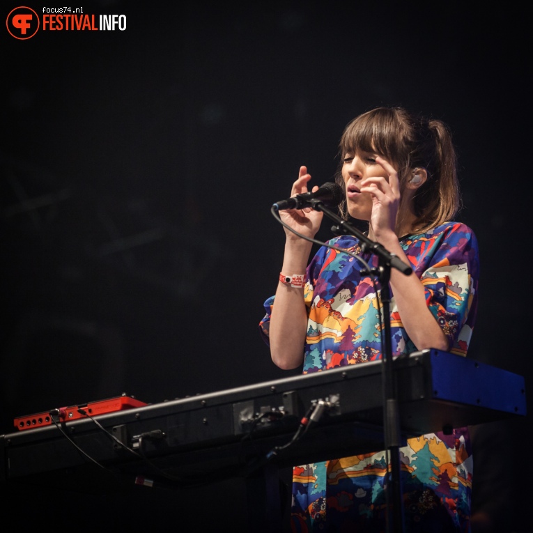 Oh Wonder op Lowlands 2016 - Zondag foto