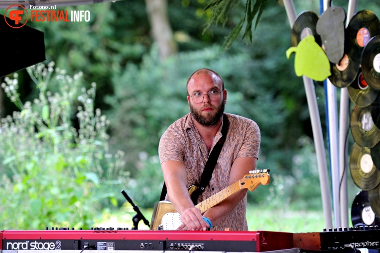 Foto Crying Boys Cafe op Amsterdam Woods Festival - Zaterdag
